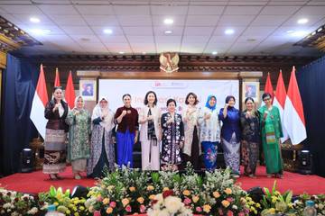 OJK Tekankan Pentingnya Literasi Keuangan Bagi Perempuan Pekerja Migran 