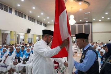 Kloter BTH 18 Dilepas Sekda Provinsi Jambi