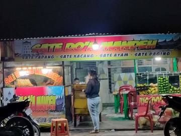 Tempat Santai Nikmati Daging Bakar