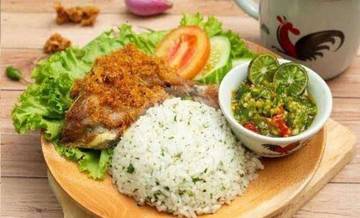 Nikmat dan Sehatnya Nasi Daun Jeruk