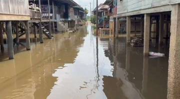 Rendam Banjir Puluhan Rumah 