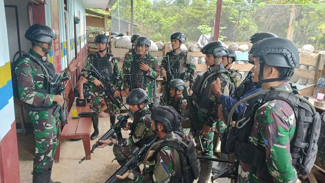 TNI-Polri Perkuat Perlindungan Warga Pascaserangan OPM di Papua Tengah