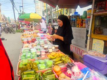 Semarak Pasar Takjil: Tempat Berburu Hidangan Berbuka Puasa