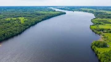 Nikmati Keindahan Alam Sungai yang Ada di Indonesia