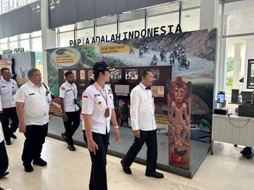 PLBN Skouw Fasilitasi Kunjungan Deputi Tinjau Pelayanan
