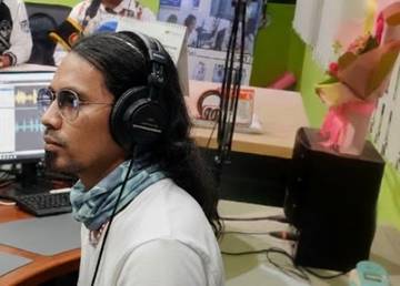 Menemukan Makna Lewat Kata Bersama Sastrawan Igir Alkatiri