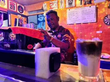 DokEDay, Tempat Ngopi Nyaman di Dok 5 Jayapura