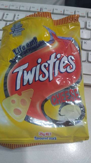 Camilan Twisties PNG Jadi Favorit di Papua