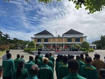 Upacara Hari Pahlawan Digelar Khidmat di PLBN Skouw