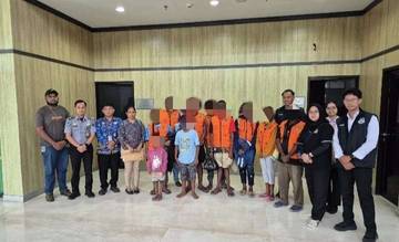 Sepuluh WNA PNG Dideportasi Melalui PLBN Skouw
