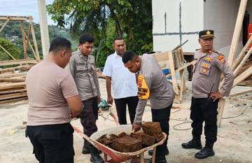 Ratusan Amunisi dan Granat Ditemukan di Dok V