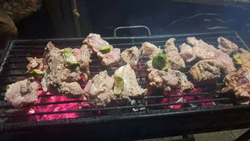 Olahan Daging Buaya Asar, Tertarik Mencoba?