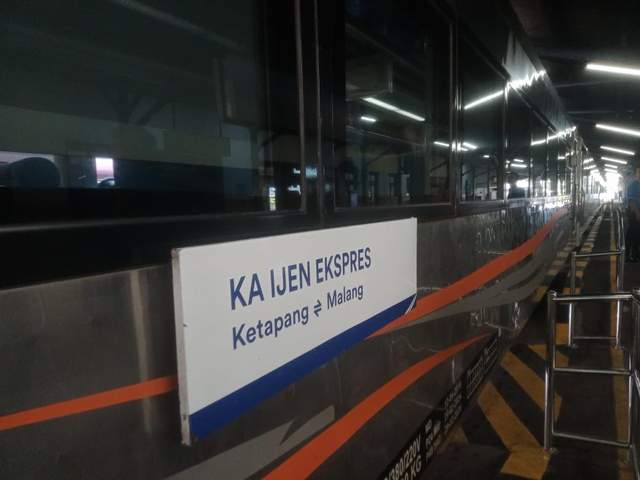 Sebulan Beroperasi, KA Ijen Ekspres Layani 10 Ribu Penumpang - RRI.co.id