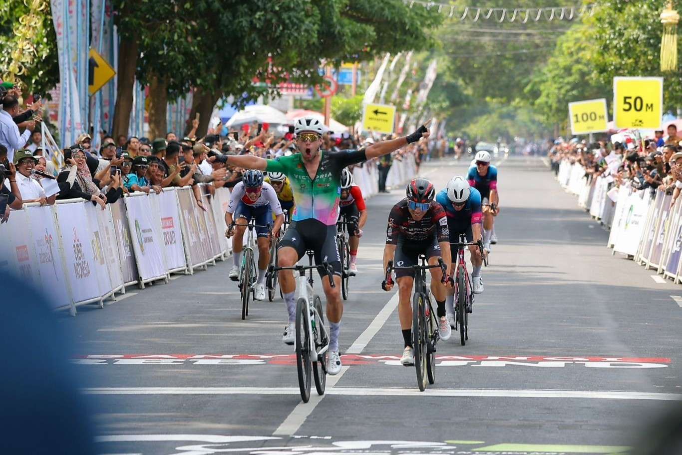 Jeroen Meijers Menangi Etape Pertama Tour de Ijen