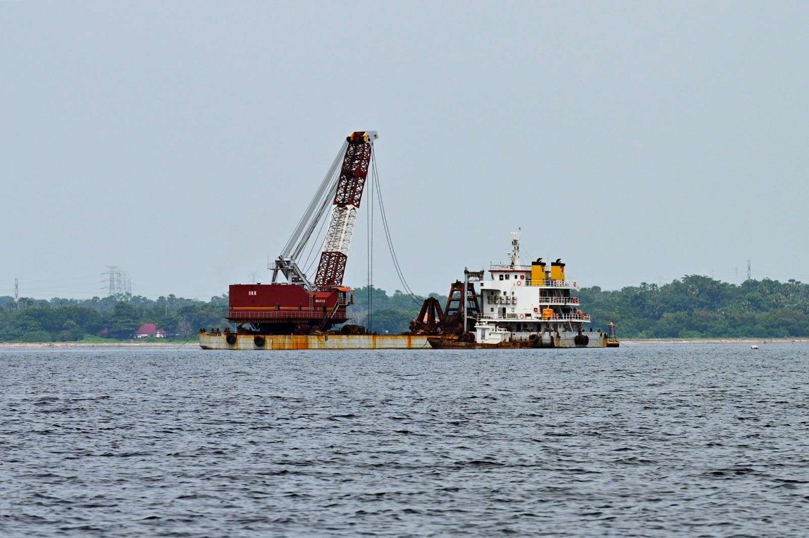 KSOP Tanjung Wangi Batasi Pelayaran Selat Bali