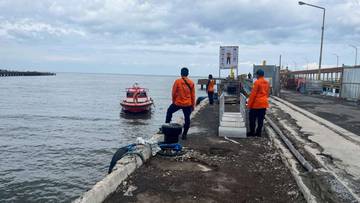 Tim SAR Gabungan Mencari Satu Korban Hilang Korban Kapal Kayu Tenggelam 