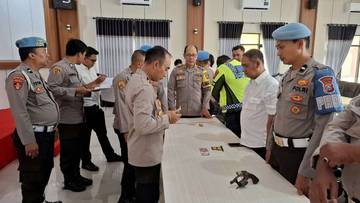 Polres Situbondo Cek Senpi Personel 
