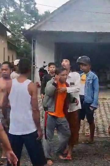 Pencuri Amal Babak Belur Dihajar Warga