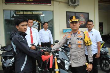 Polisi Kembalikan Motor Curian Kepada Pemilik