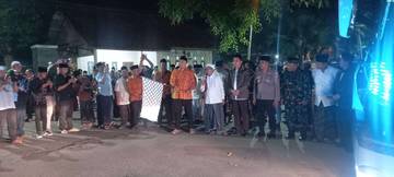 Bupati Situbondo Berangkatkan 141 Calon Jemaah Haji Kloter 48