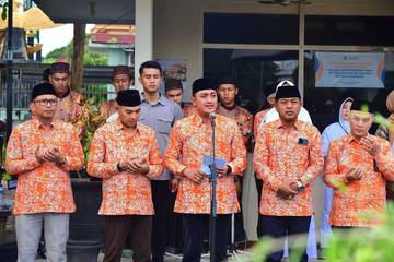 Jemaah Haji Kloter Terakhir Lumajang Resmi Diberangkatkan