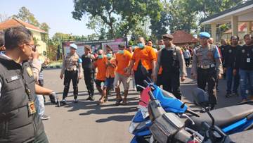Polres Bondowoso Bekuk Dua Tersangka Curanmor