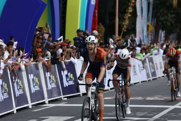 Carter Bettles Rebut Etape Tiga Tour de Ijen