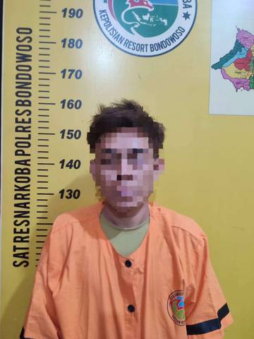 Polisi Tangkap Tersangka Pengedar Ribuan Pil Logo Y