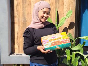 Kreatif! Pelaku Usaha Lokal Sukses Jual Donat Rumahan
