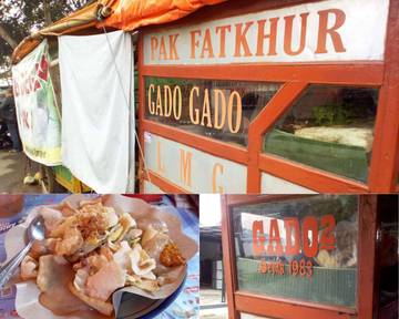 Kuliner Legendaris Gado-Gado Pak Fatkhur Sejak Tahun 1983