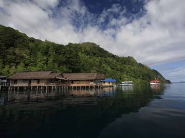 Sawai, Maluku: Permata Tersembunyi di Ujung Seram