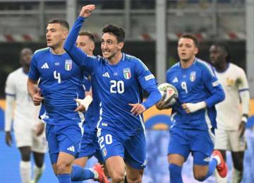 Mengapa Timnas Italia Menggunakan Jersey Biru? Ini Alasannya.