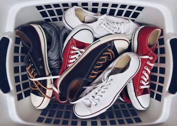 Sneakers Retro Kembali Jadi Mode Utama