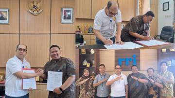 Penandatanganan PKS: RRI Jember dan Kantor Pos Jember