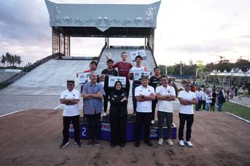 Martins Emils Menangi Hari Pertama BMX Supercross 2025
