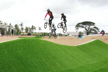 Sirkuit BMX Muncar Pertama Berstandar Olimpiade Asia Tenggara