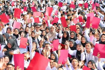 Air Mata Bahagia di GOR Tawangalun Banyuwangi