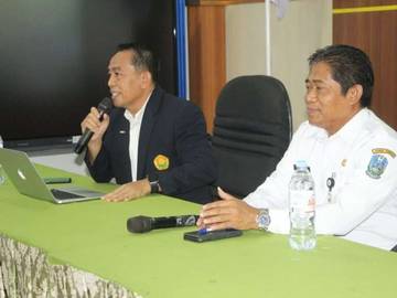Wakil Rektor UNEJ Ajak Siswa  Tak Takut Jarak