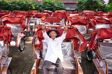 Bupati Ipuk: Becak Listrik Alternatif Transportasi ASN
