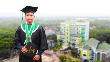 Sosok Hariyadi, Putra Petani Raih Predikat Wisudawan Terbaik 