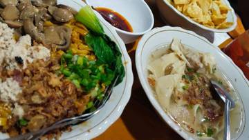 Bakmi Kukus N’ Kumpul, Bakmi Enak Jember