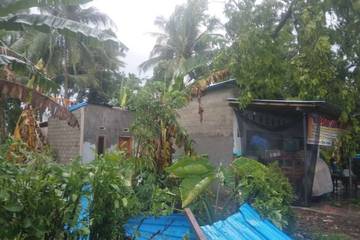 Angin Kencang Rusak 52 Rumah di Banyuwangi