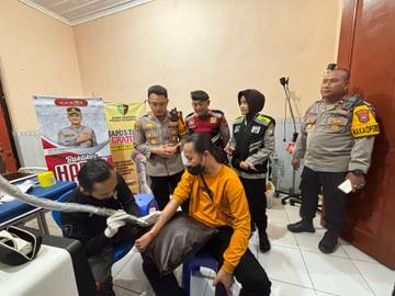 Ratusan Orang Bertato Hapus Tato Gratis di Polres 