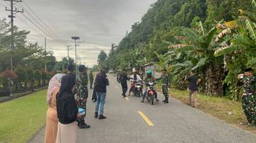 Kodim 1804 Kaimana Adakan Aksi Sosial Berbagi Takjil