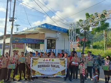 Pramuka Kwartir Cabang 3306 Kaimana Gelar Aksi Serentak Berbagi Takjil