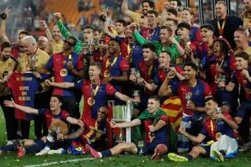 Barcelona Bersama Musim Penuh Pesona Berakhir Ambisi Treble​
