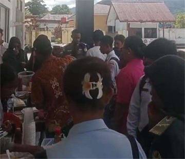 Pancasila Bergema, UMKM Kaimana Kebanjiran Pembeli Antusias