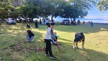GKPB MDC Kaimana Aksi Bersih Pantai, Tanam Mangrove