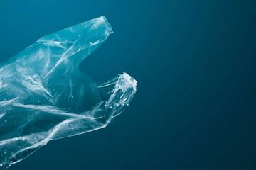Mikroplastik: Ancaman Tak Kasat Mata bagi Kesehatan 