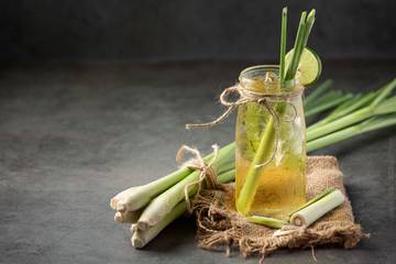 Rebusan Air Sereh: Detoks Alami Anti Inflamasi 